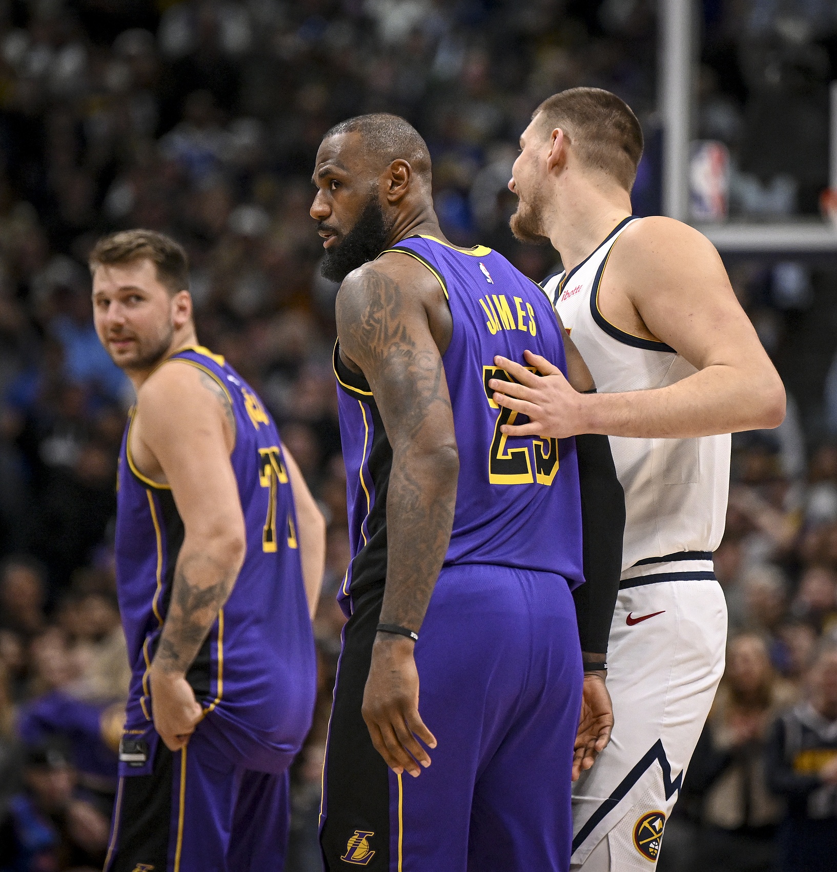 开云体育-詹姆斯之后谁来搭档东契奇？浓眉二进宫？约基奇字母哥前往湖人？